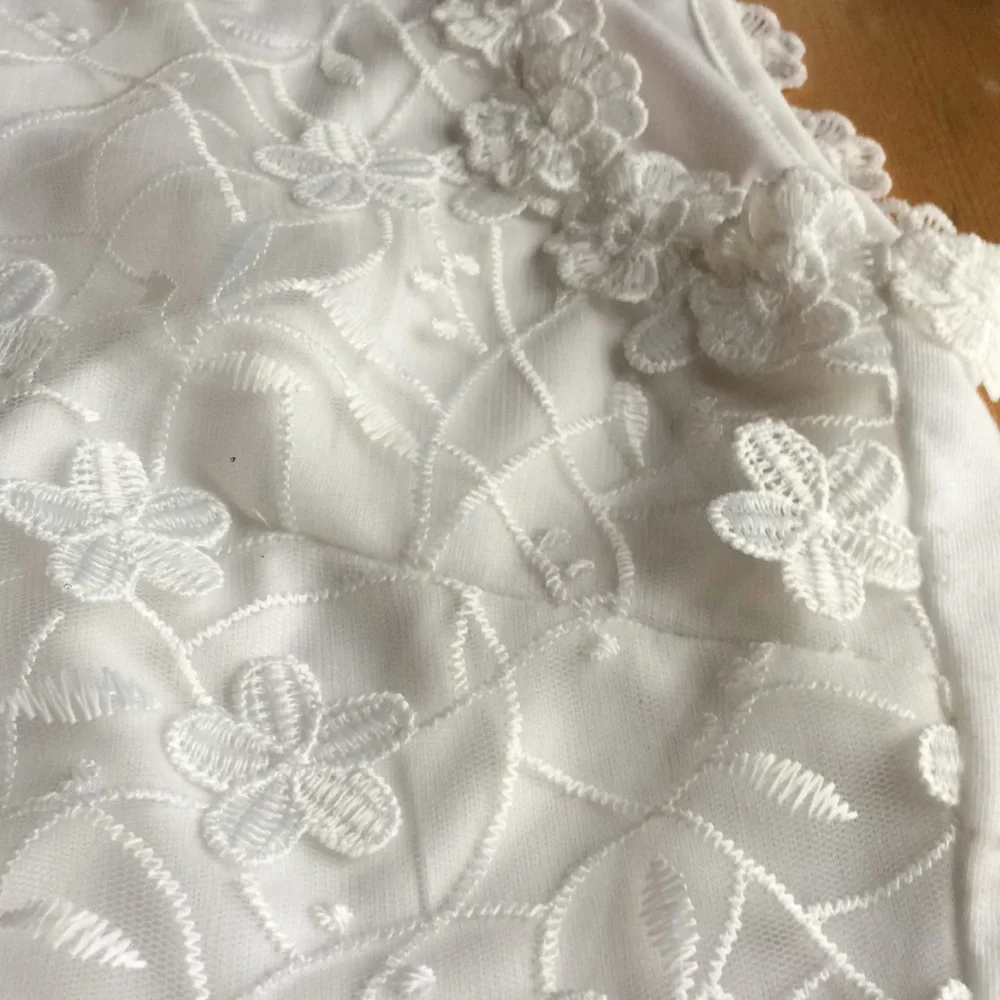 Adiva S white floral scalloped lace overlay sleeveless top - Picture 7 of 9